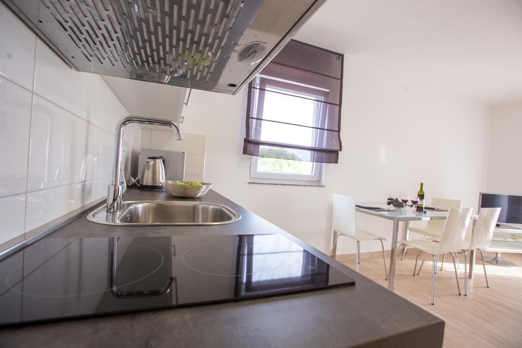 Apartments Sesar Banjol Exterior foto