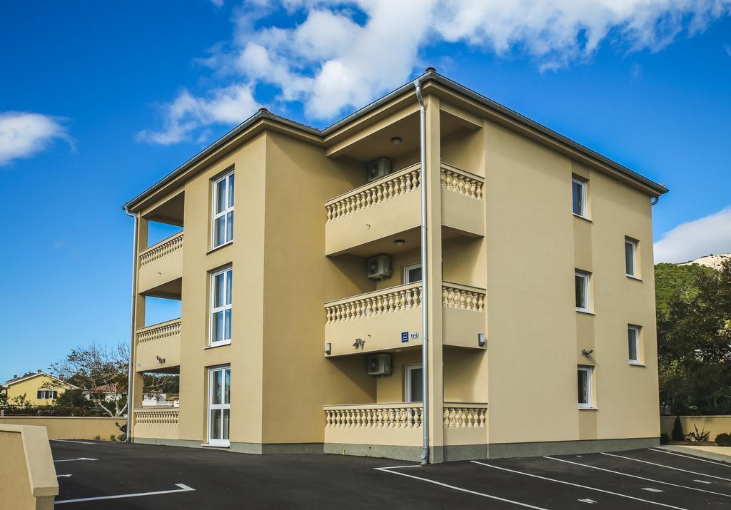 Apartments Sesar Banjol Exterior foto